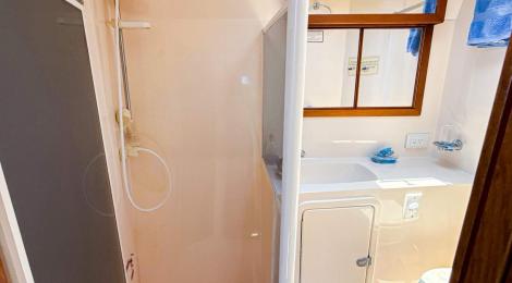 Riviera 36 Flybridge 1996 Model - Thumbnail 31