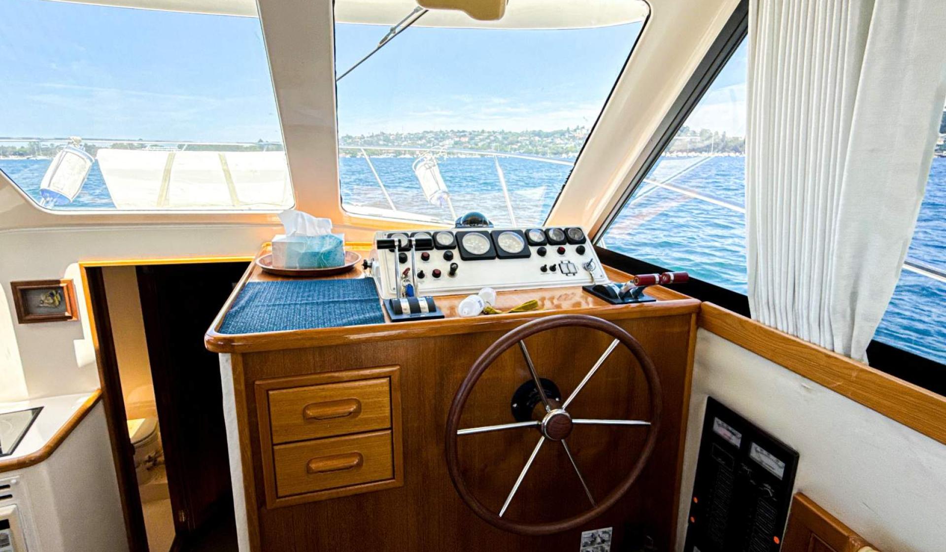 Riviera 36 Flybridge 1996 Model - Photo 21