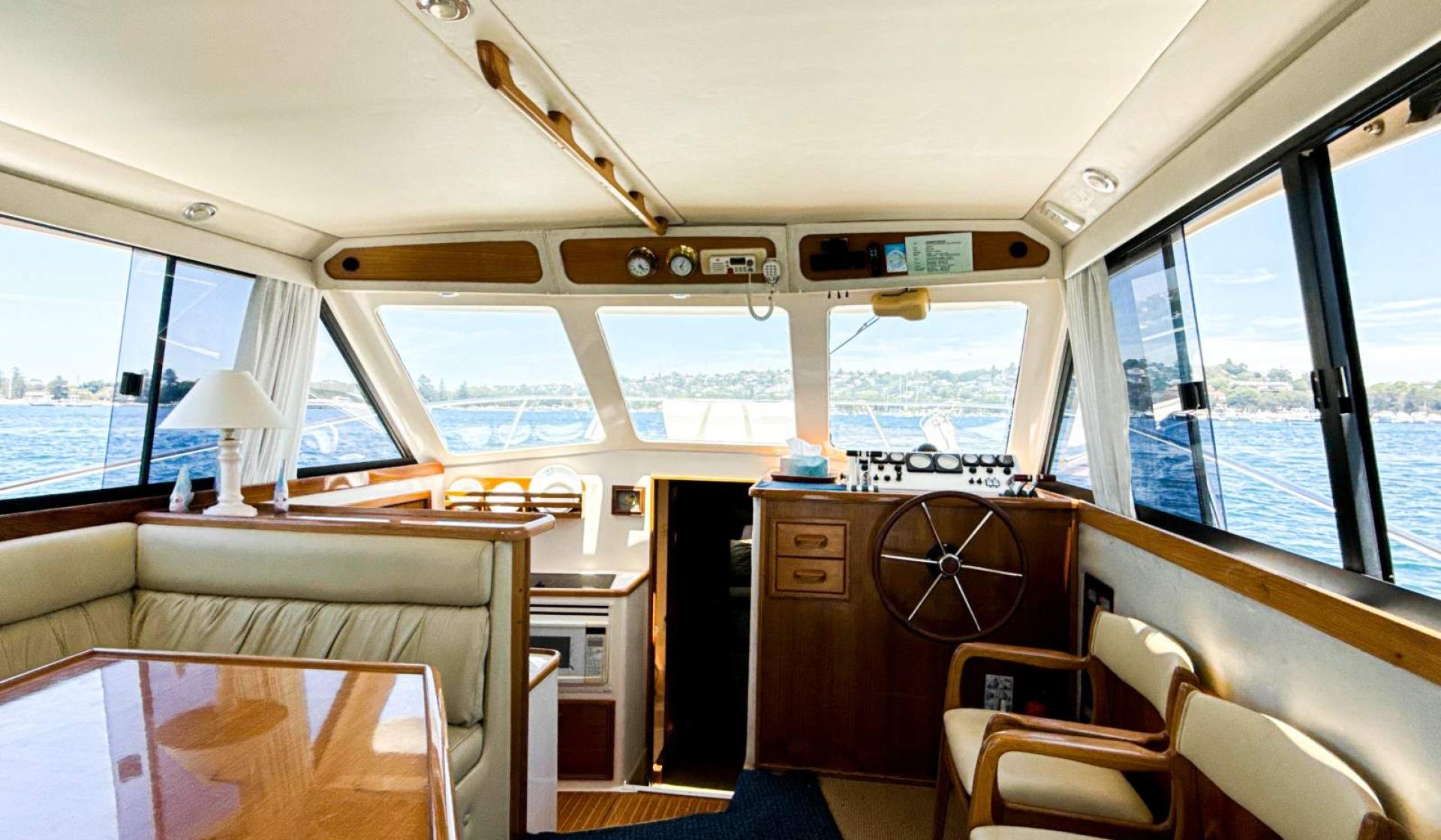 Riviera 36 Flybridge 1996 Model - Photo 24