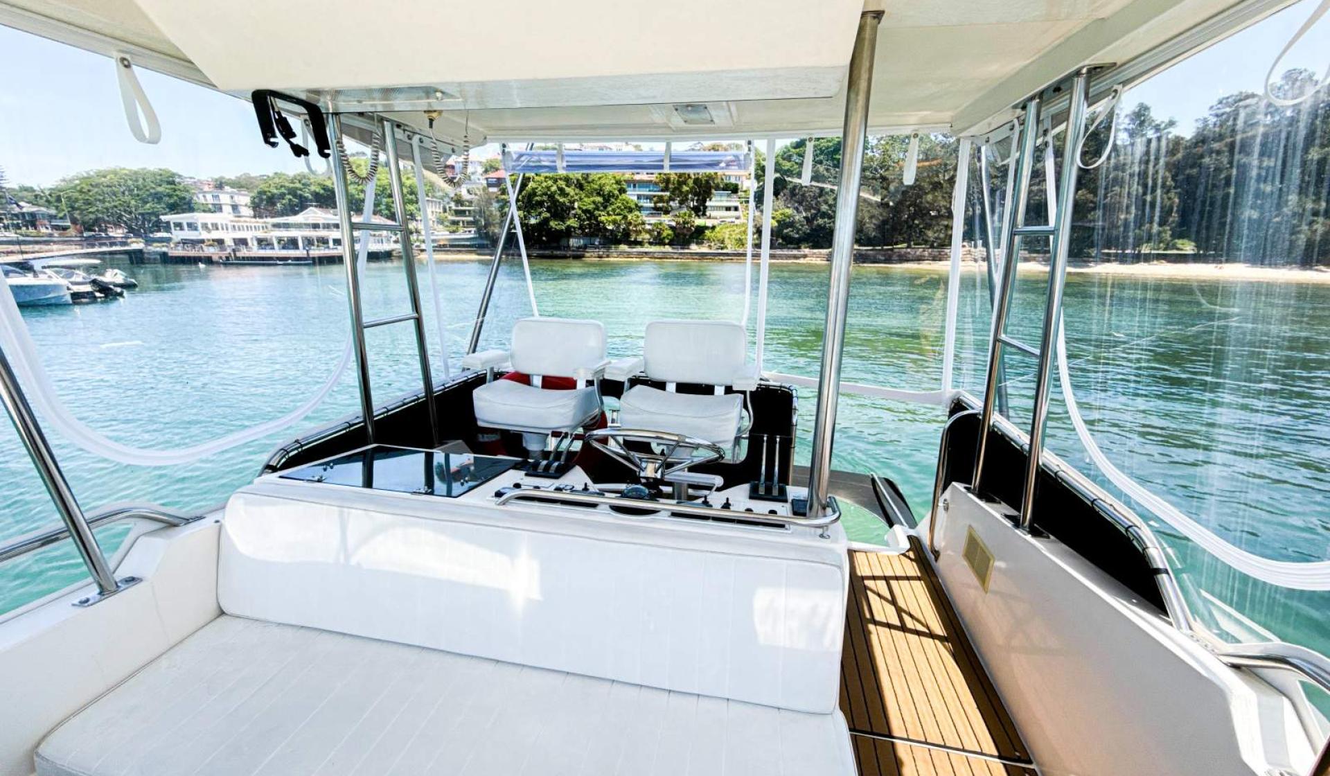 Riviera 36 Flybridge 1996 Model - Photo 28