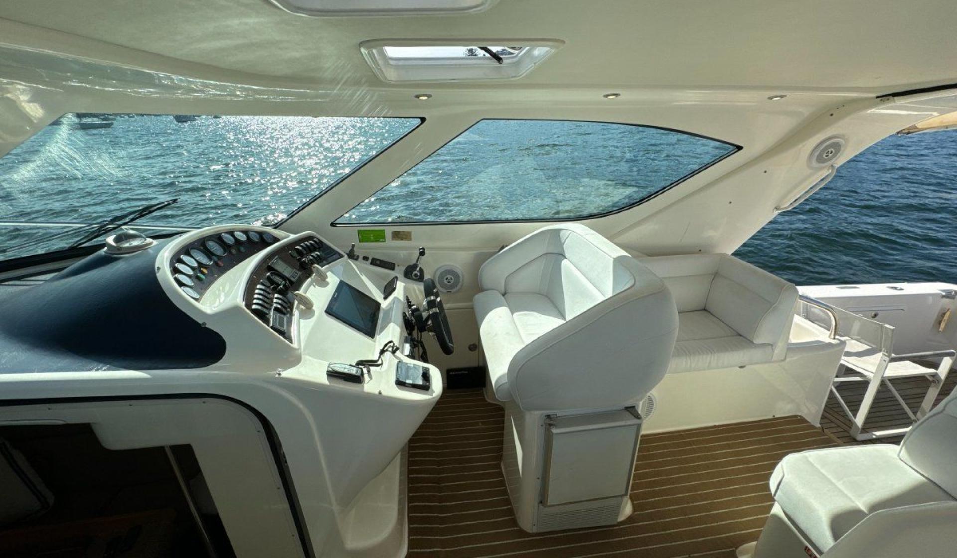 Riviera 4000 Offshore - Photo 10