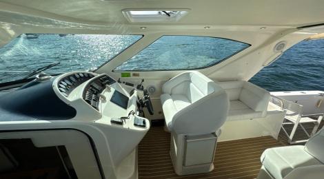 Riviera 4000 Offshore - Thumbnail 14