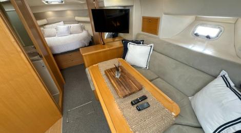 Riviera 4000 Offshore - Thumbnail 14