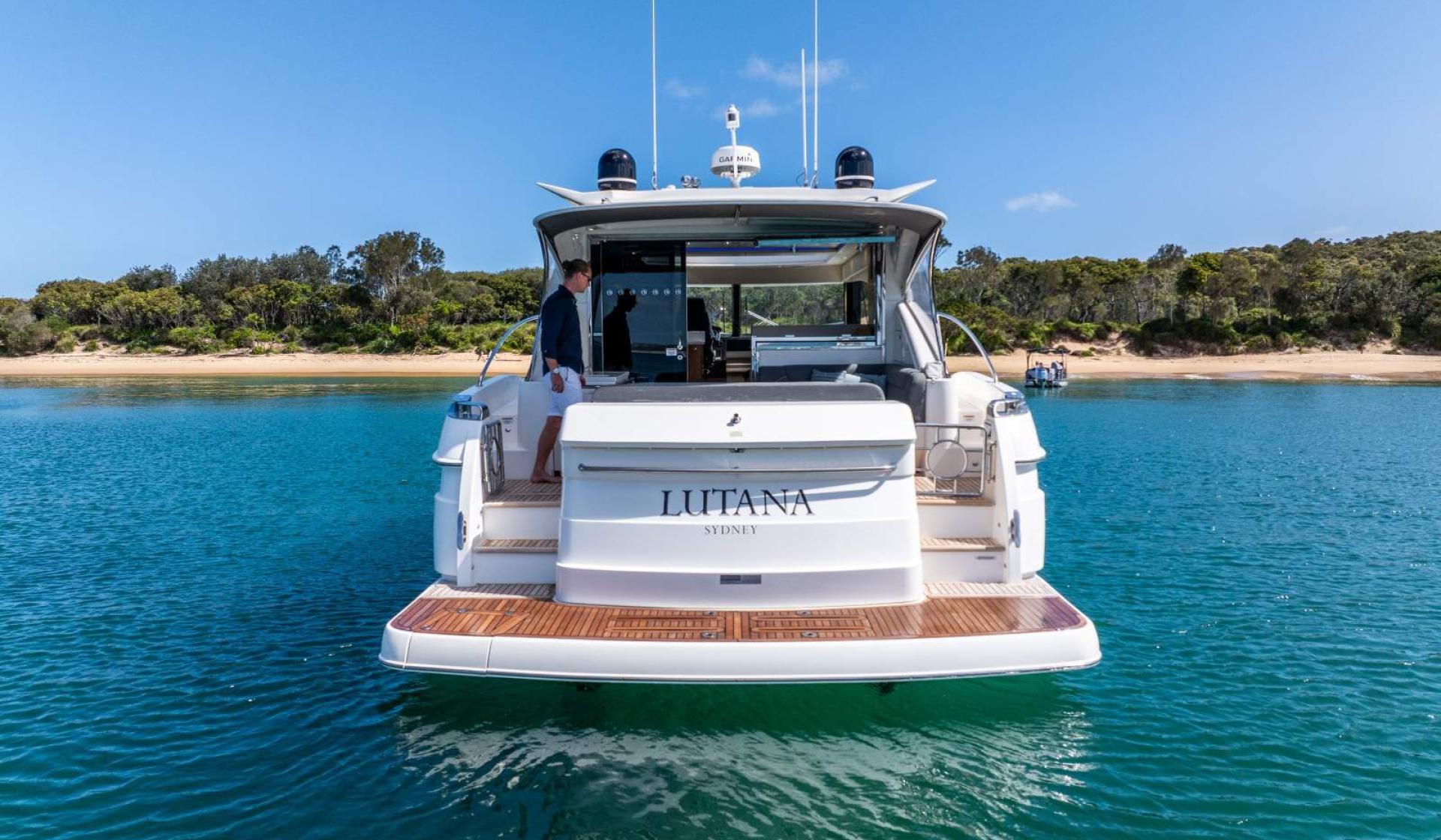 Riviera 4800 Sport Yacht - Photo 19