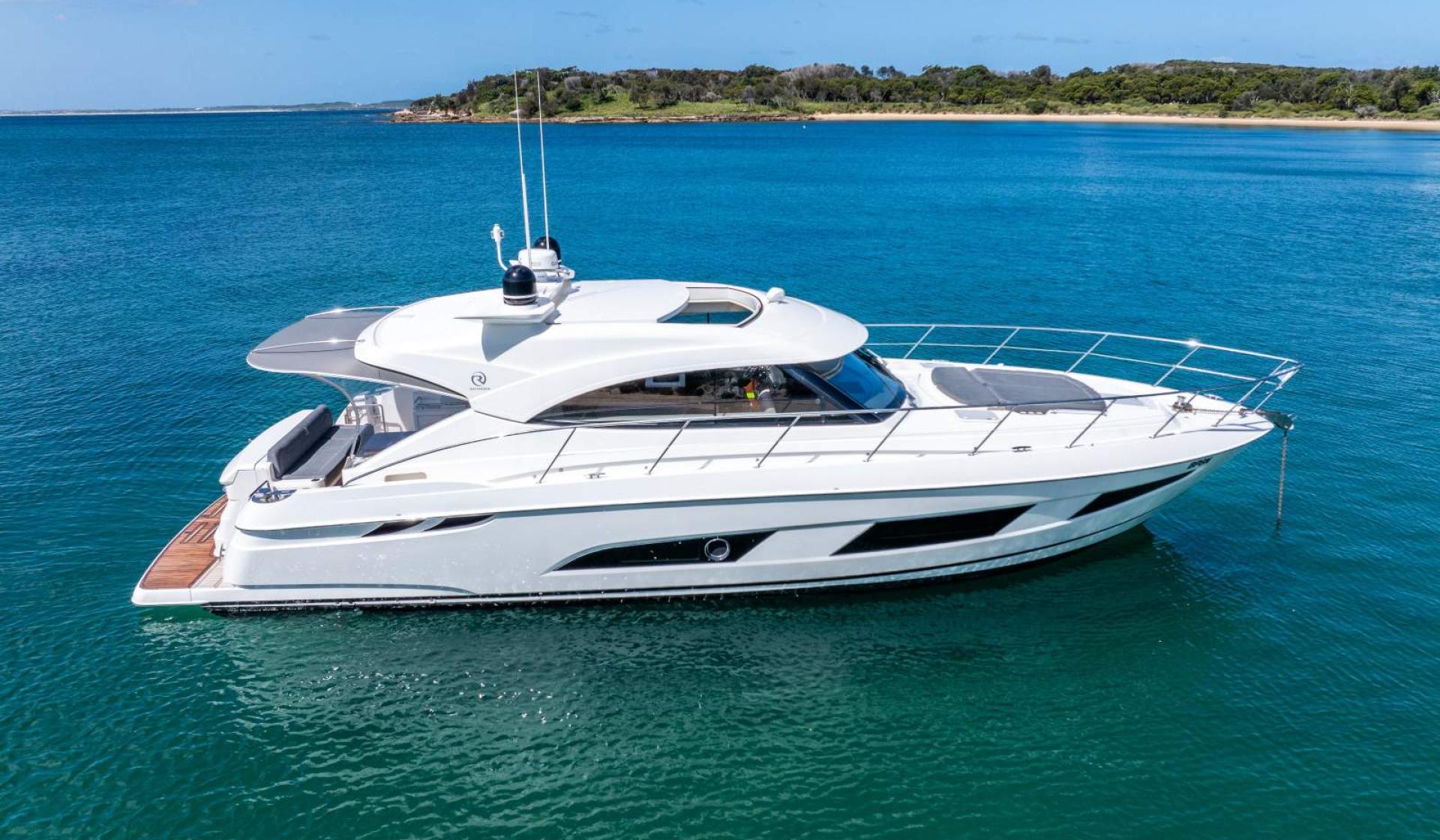 Riviera 4800 Sport Yacht - Photo 21