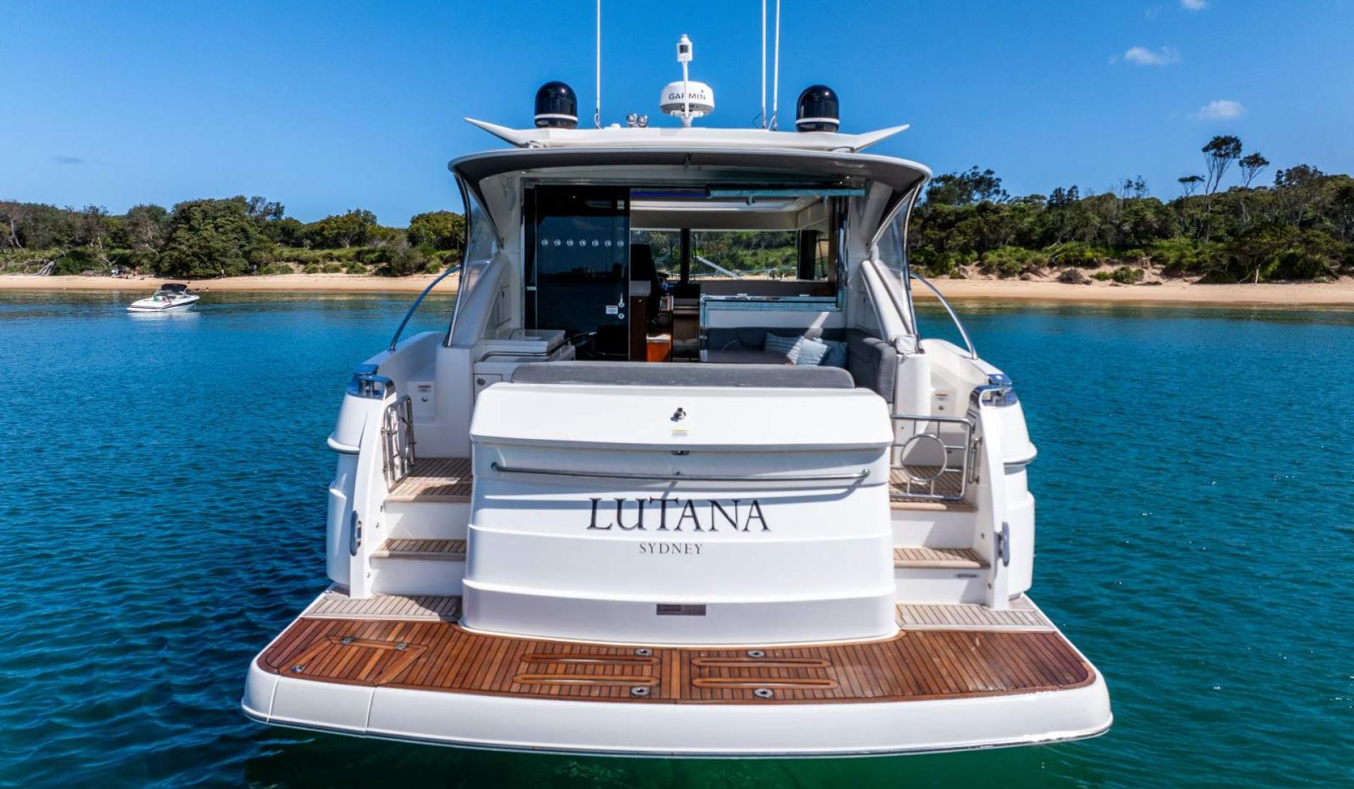 Riviera 4800 Sport Yacht - Photo 28