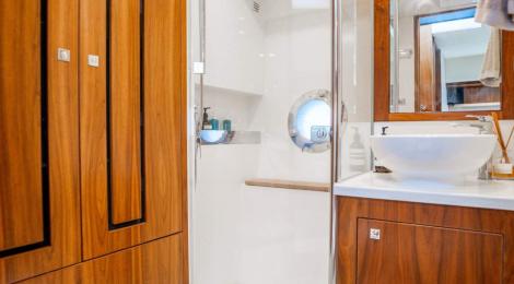 Riviera 4800 Sport Yacht - Thumbnail 50