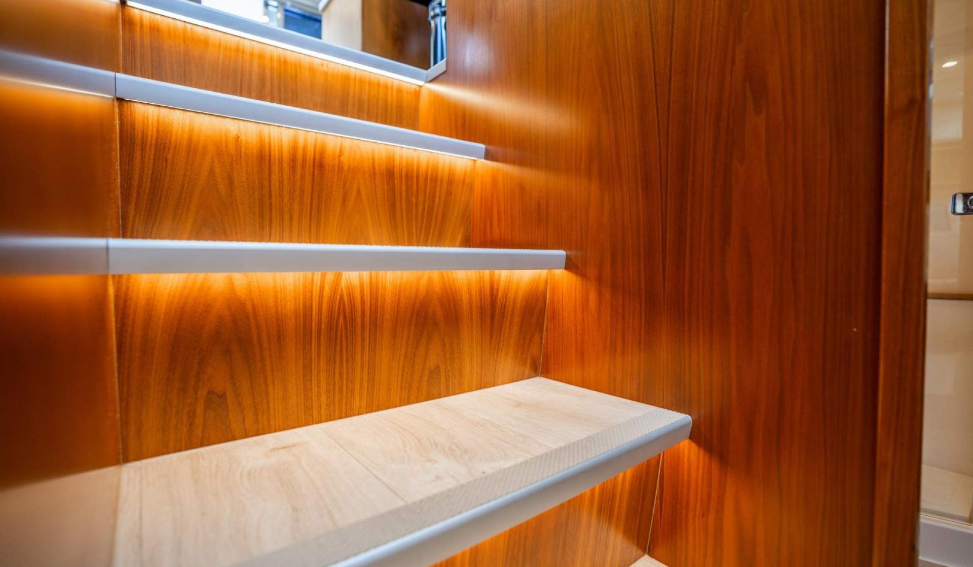 Riviera 4800 Sport Yacht - Photo 41