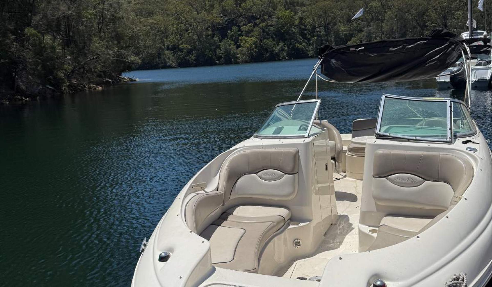 Sea Ray 220 Sundeck - Photo 7