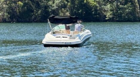 Sea Ray 220 Sundeck - Thumbnail 11