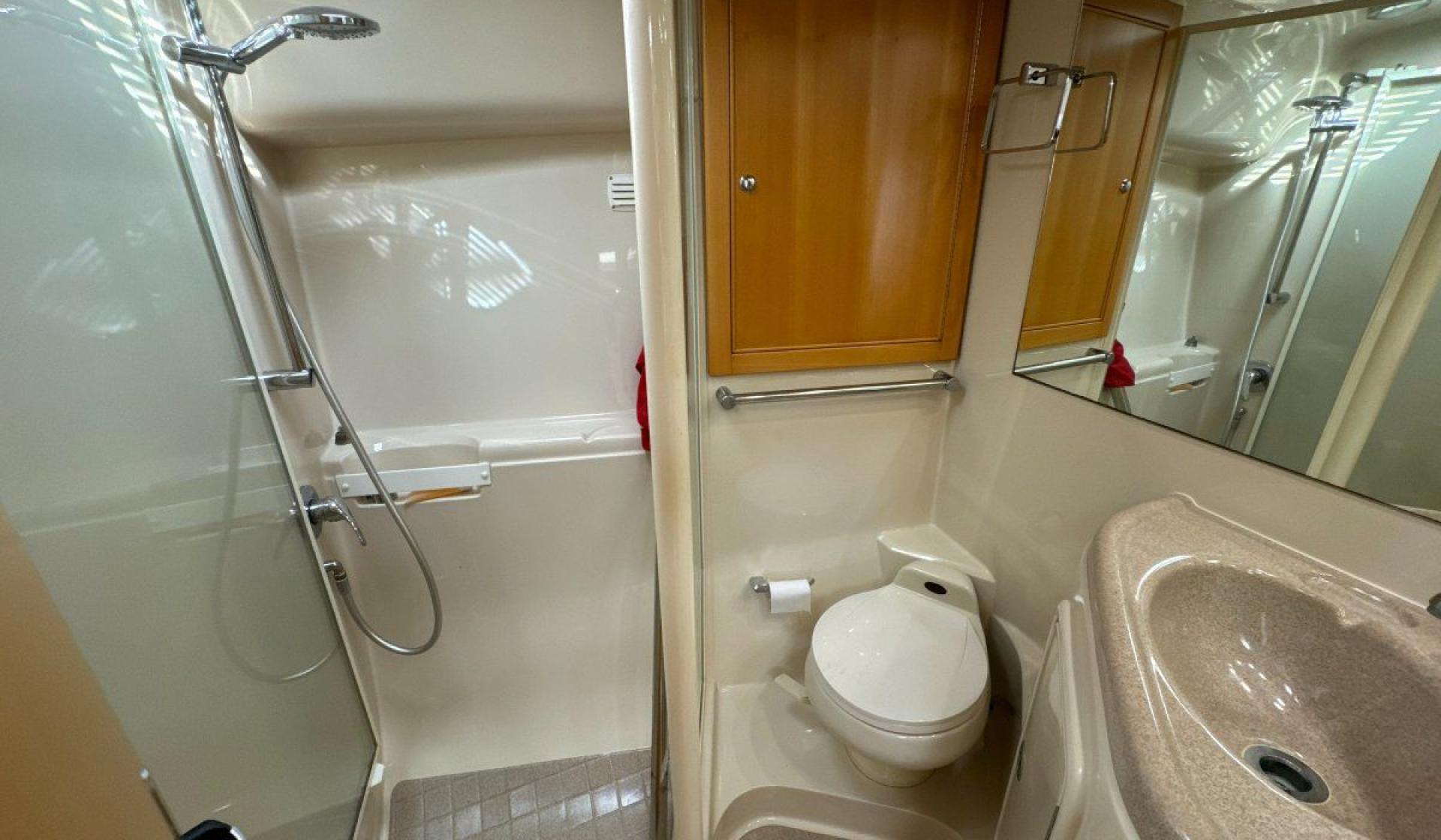 Riviera 4000 Offshore - Photo 13