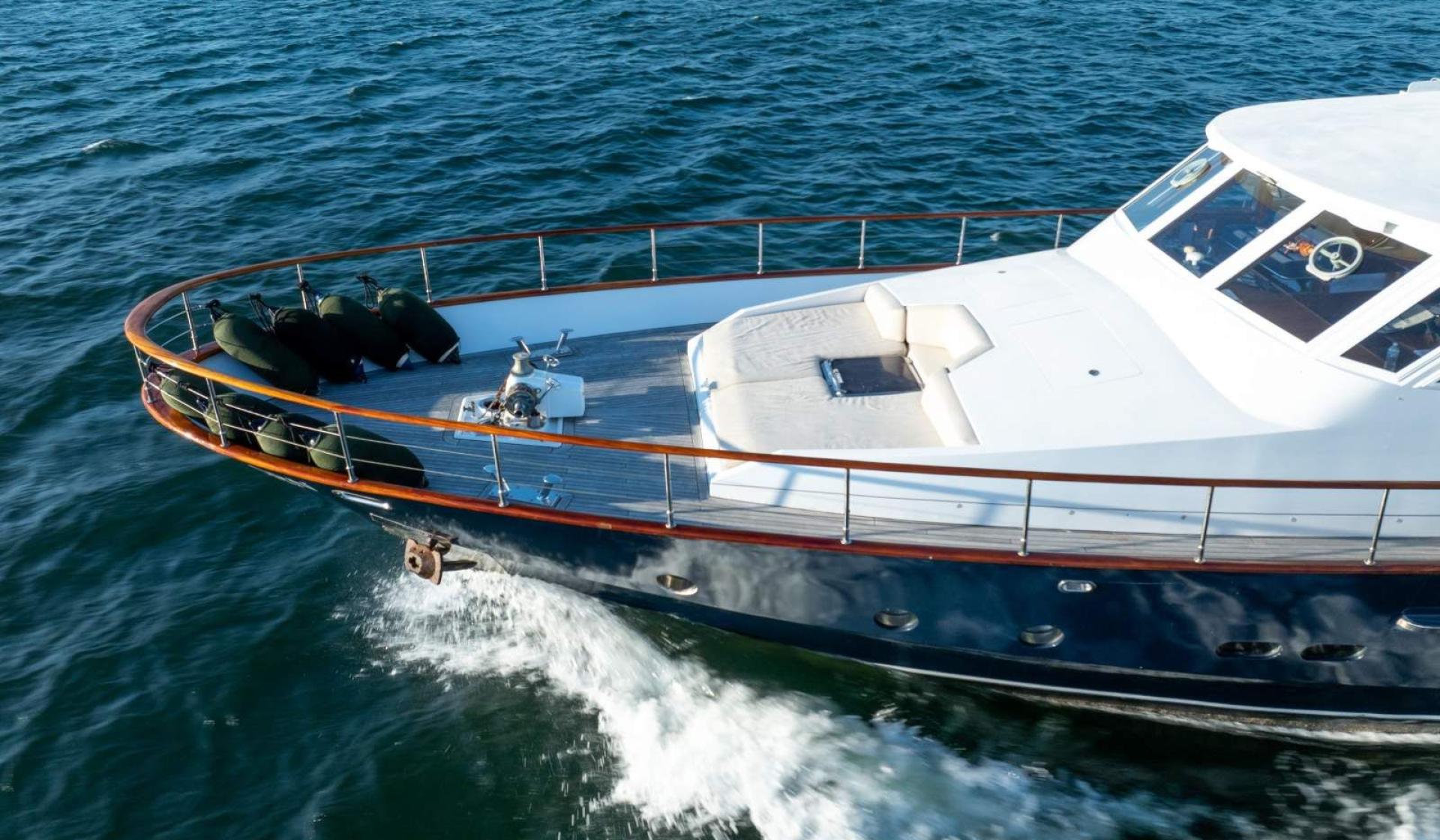CRN Motor Yacht 95 Hiilani - Photo 4