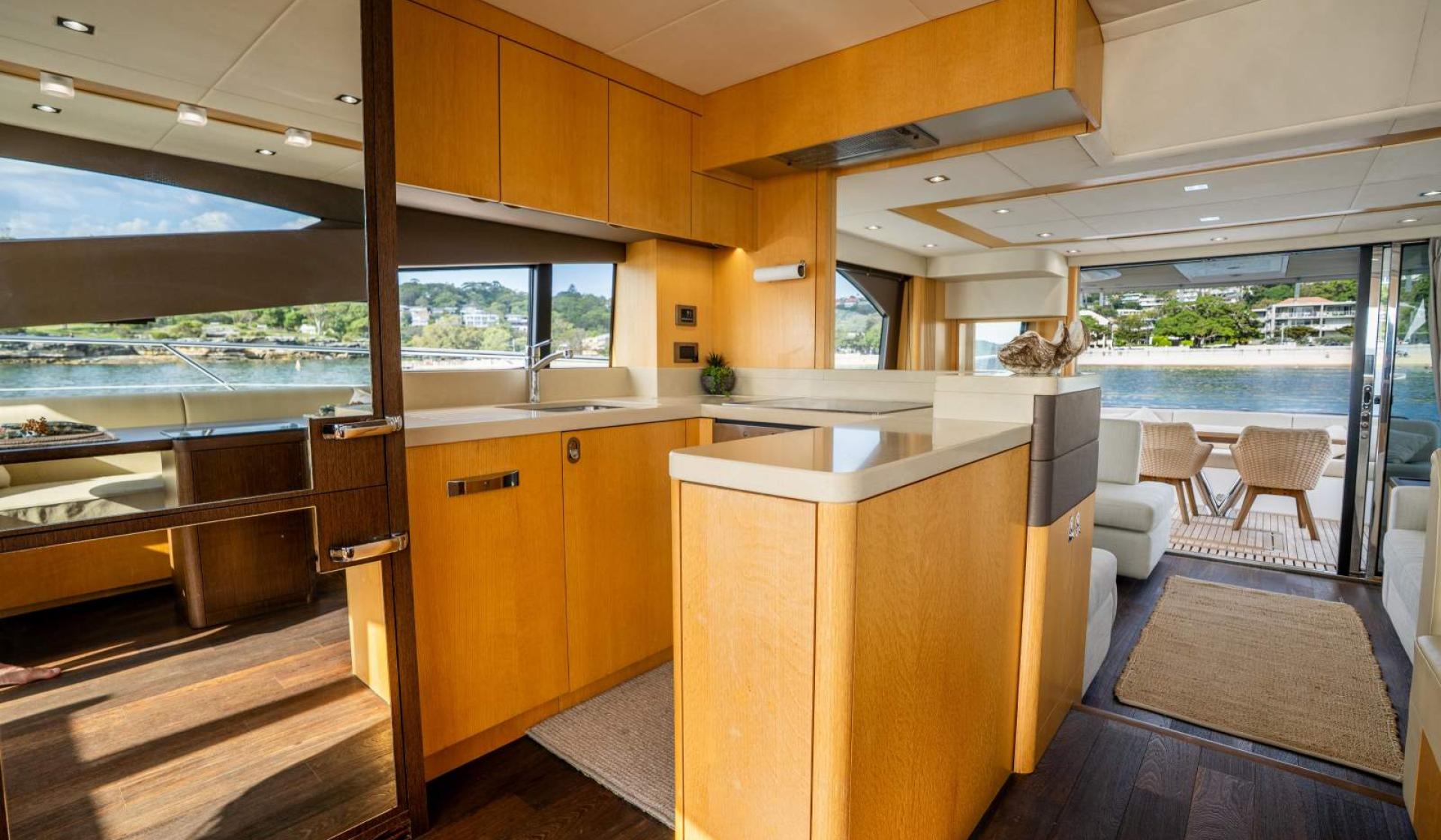 Sunseeker Manhattan 65 - Photo 13