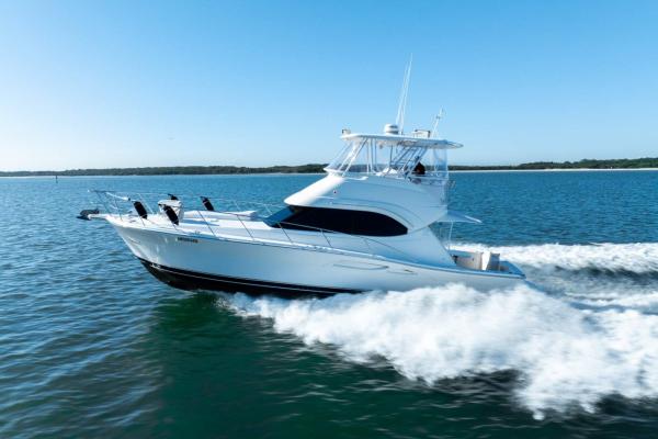 Riviera 42 Flybridge