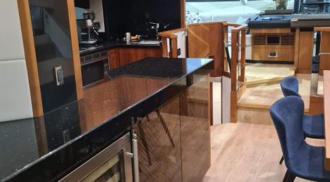 Sunseeker Manhattan 73 - Thumbnail 15