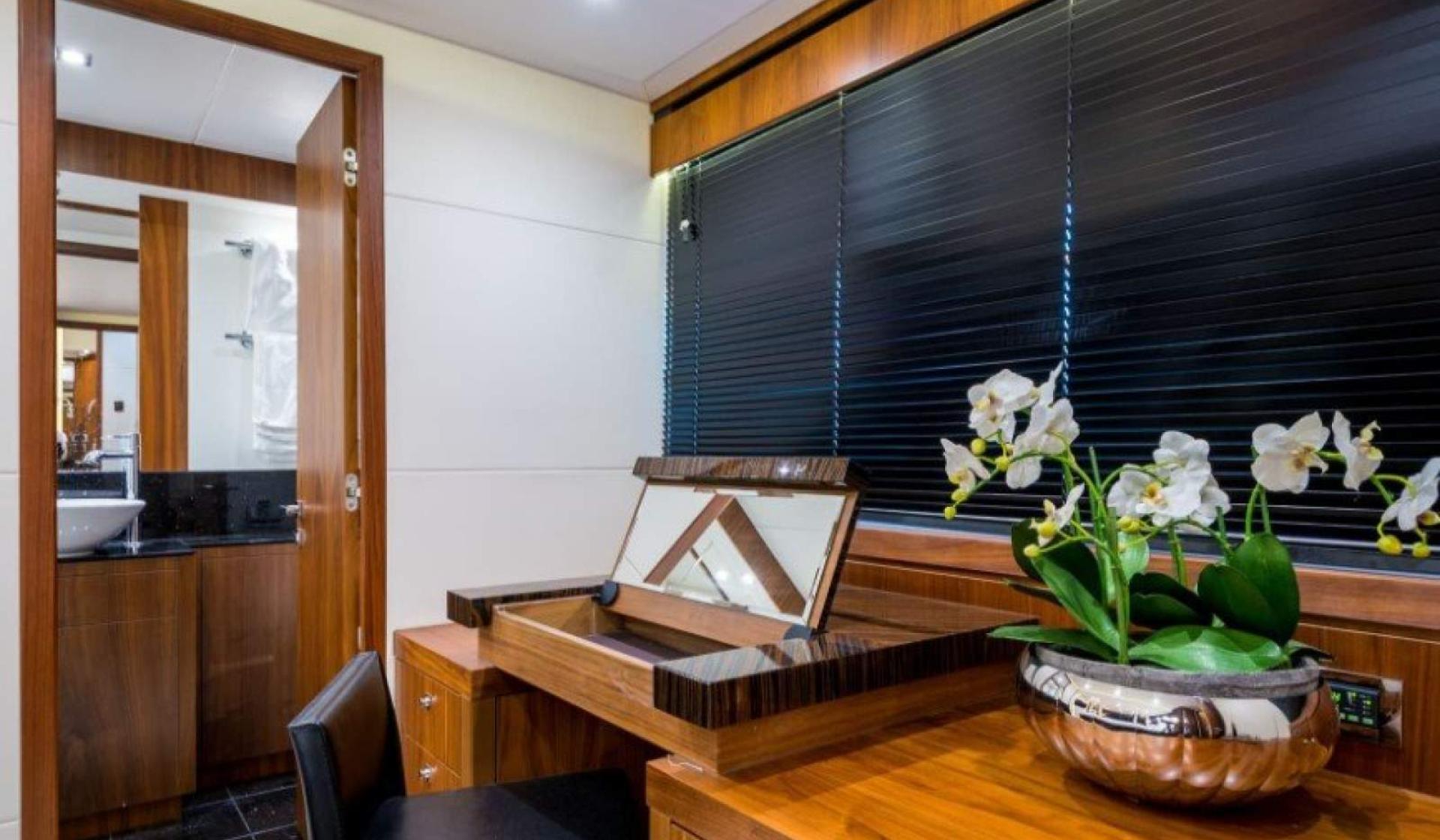 Sunseeker Manhattan 73 - Photo 9