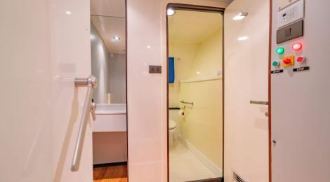 Incat Crowther 37 Metre Power Catamaran - Thumbnail 35