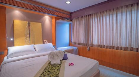 Incat Crowther 37 Metre Power Catamaran - Thumbnail 35