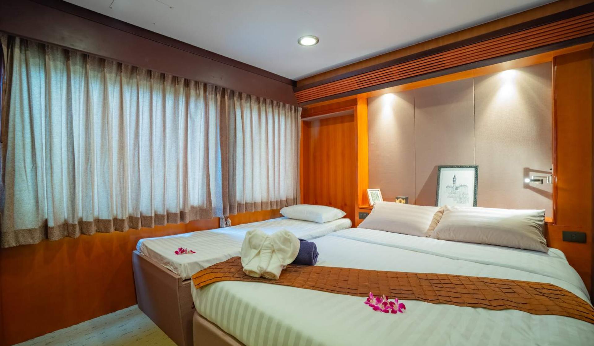 Incat Crowther 37 Metre Power Catamaran - Photo 28