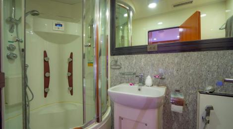 Incat Crowther 37 Metre Power Catamaran - Thumbnail 35