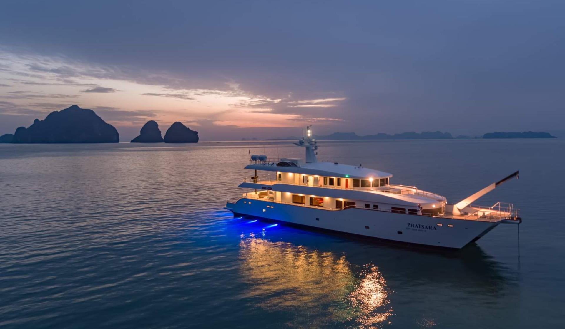 Incat Crowther 37 Metre Power Catamaran - Photo 6