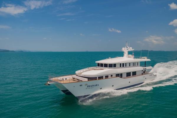 Incat Crowther Custom CC