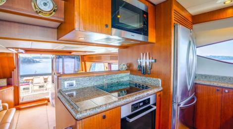 Hampton 680 Pilothouse Motor Yacht - Thumbnail 22