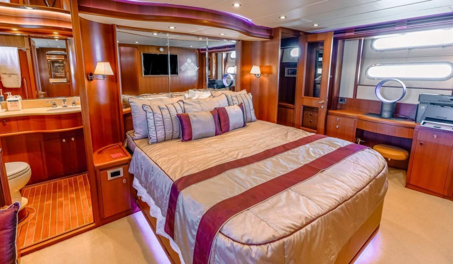 Hampton 680 Pilothouse Motor Yacht - Photo 15