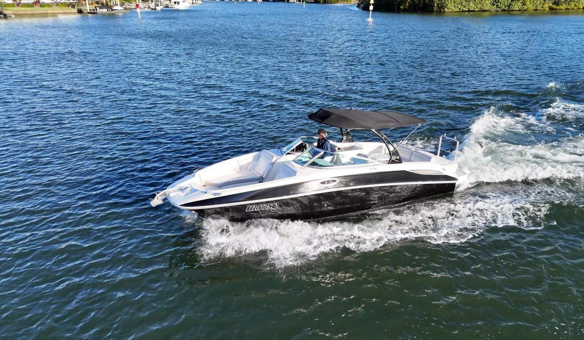 Sea Ray 280 Sundeck - Photo 1