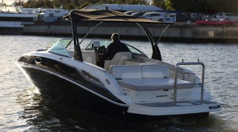 Sea Ray 280 Sundeck - Thumbnail 17