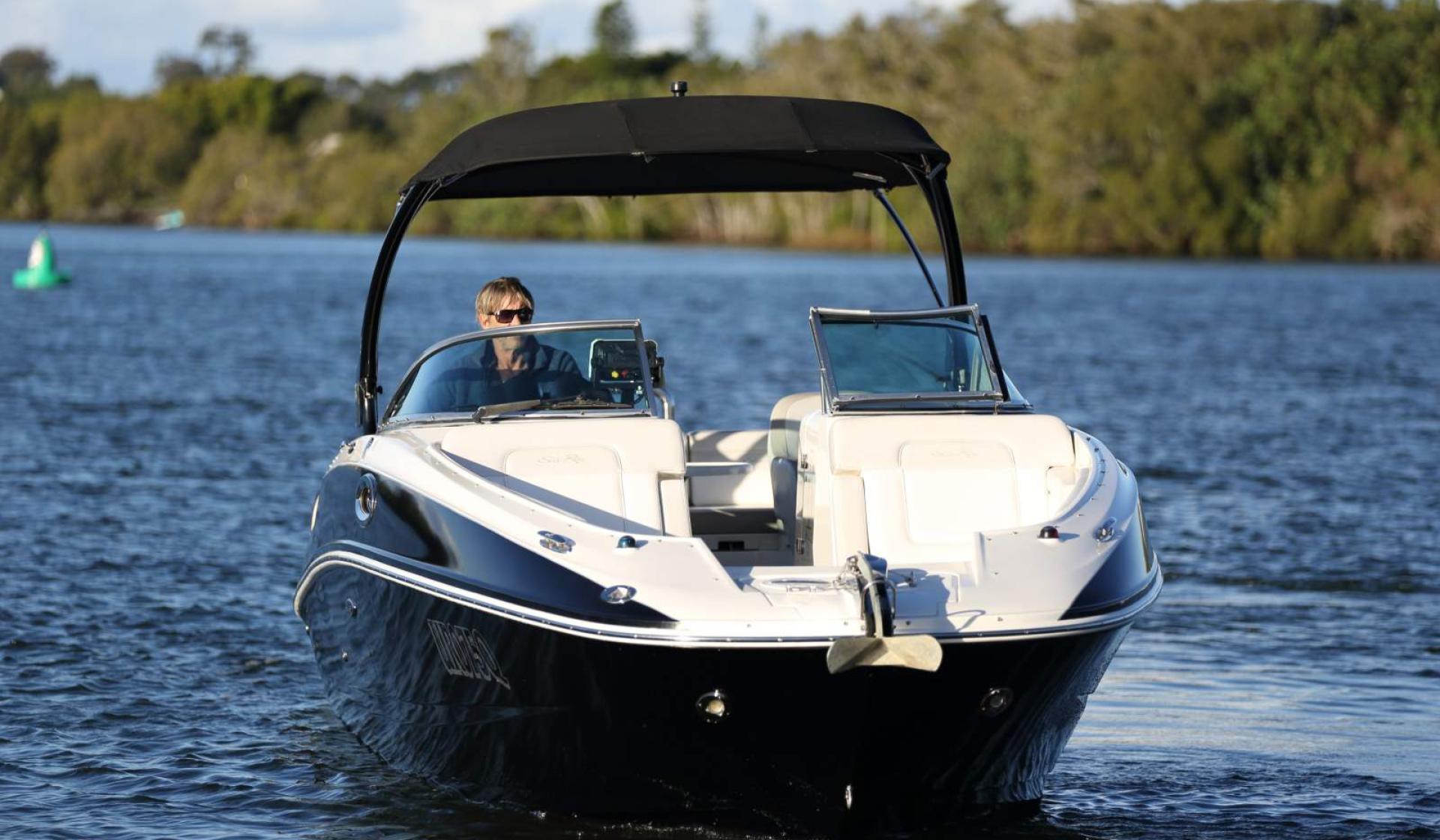 Sea Ray 280 Sundeck - Photo 4