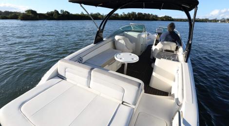 Sea Ray 280 Sundeck - Thumbnail 17