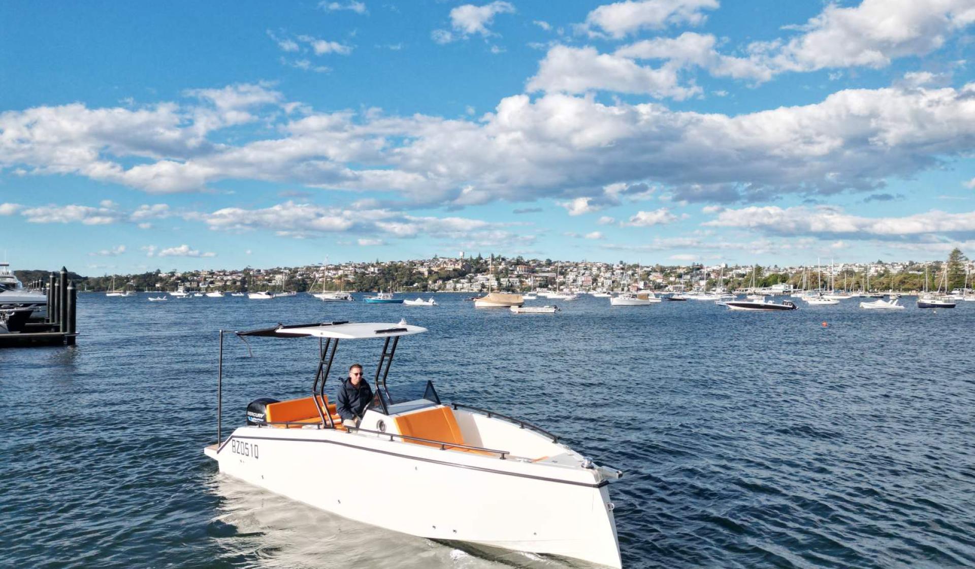 Custom 7.5m Sport Fishing Boat - Photo 2