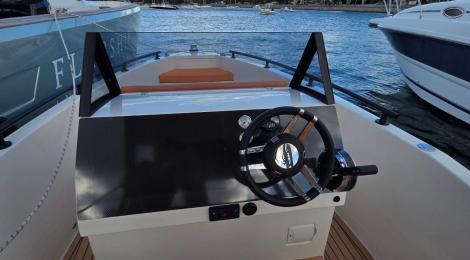 Custom 7.5m Sport Fishing Boat - Thumbnail 13