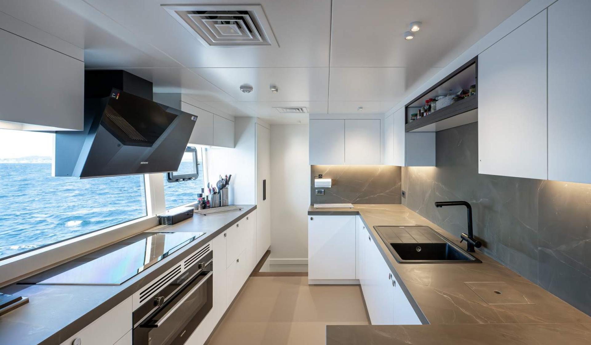 Numarine 30XP - Photo 41