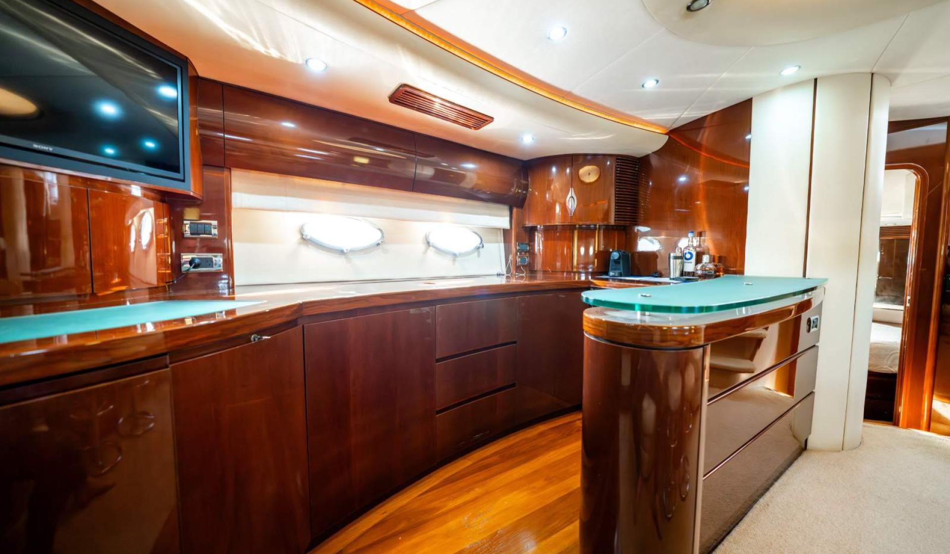 Princess V65 - Photo 16