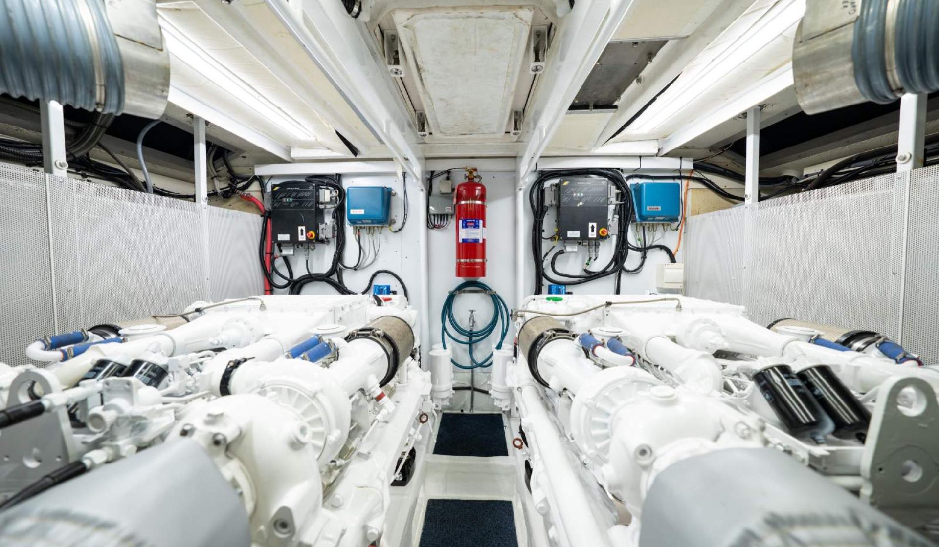 Princess V65 - Photo 21