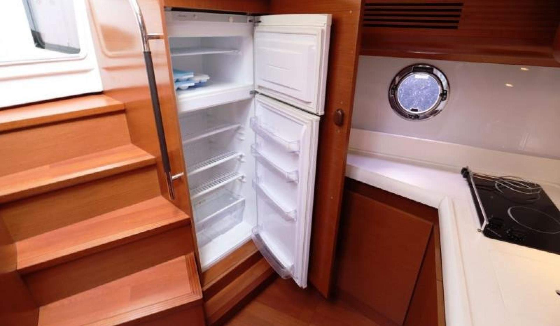 Beneteau Gran Turismo 44 - 2012 Model - Photo 8