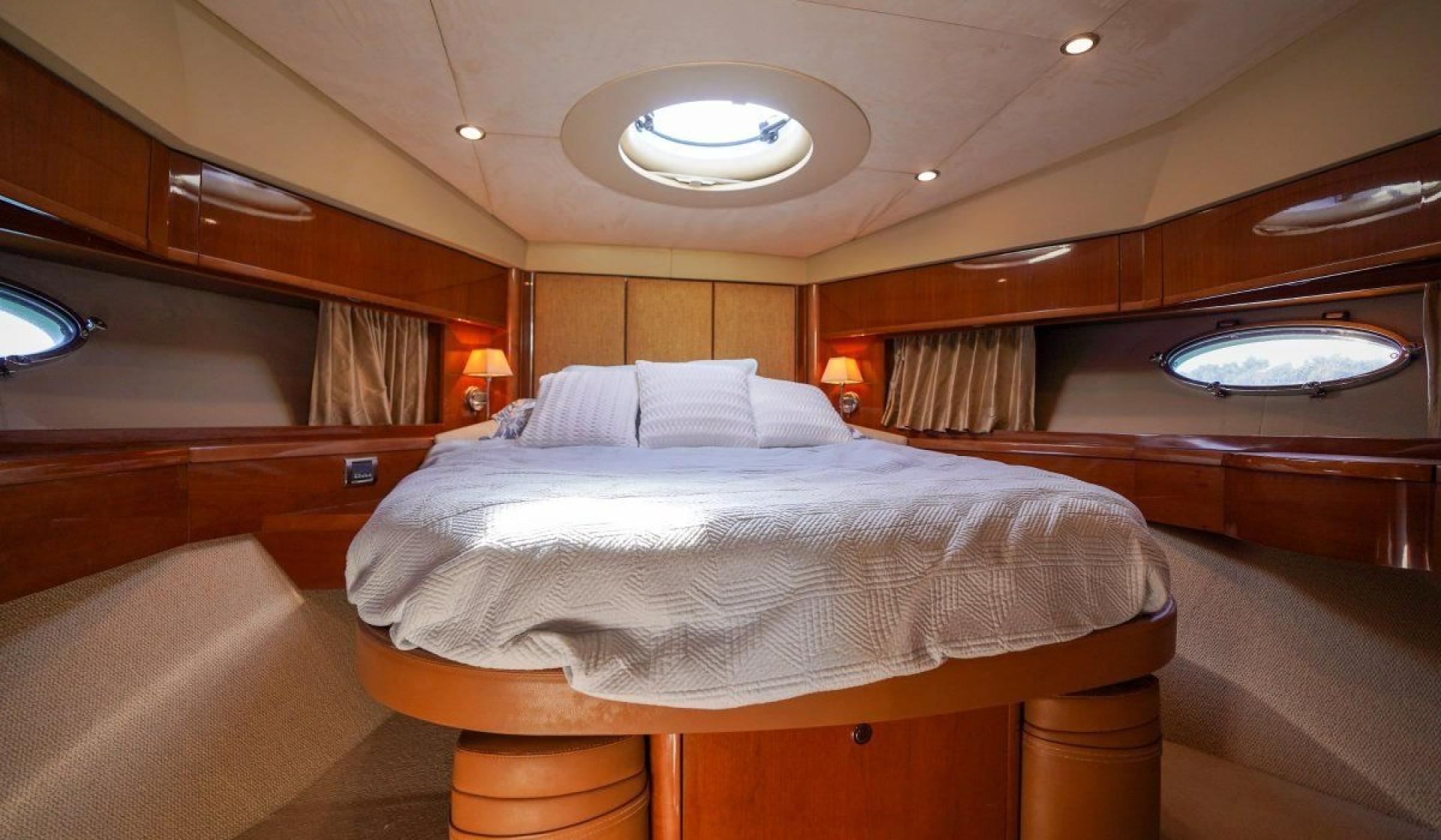 Princess 58 Flybridge - Photo 7