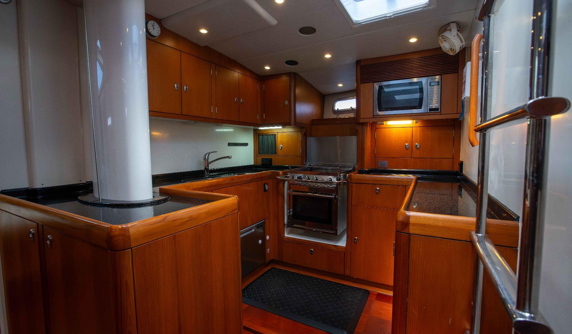 Oyster 72 Crazy Horse - Photo 10