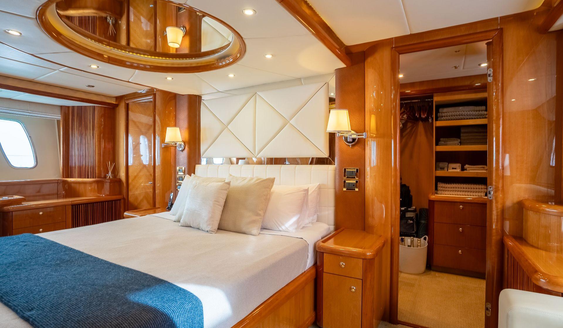 Sunseeker 94 - Photo 41