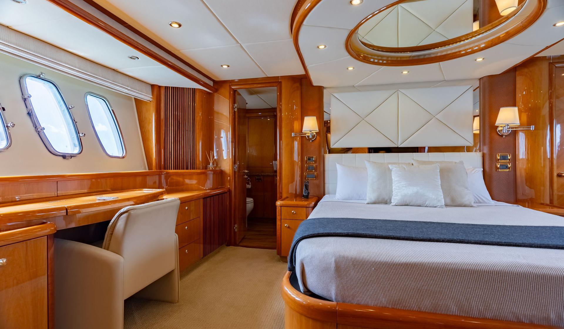 Sunseeker 94 - Photo 31