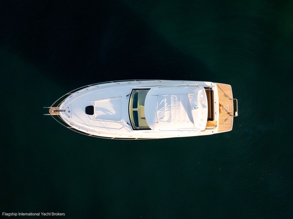 SEA RAY 355 SUNDANCER | Flagship International Yacht Brokers